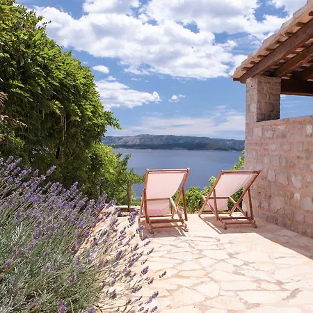 Casa vacanze Robinson Afrodita Nerezisca